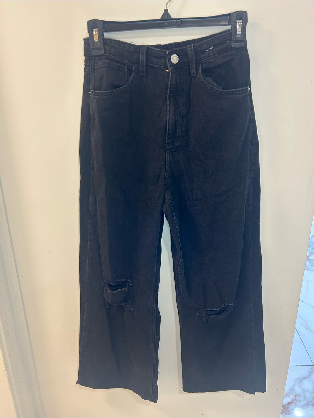 H&M Black high rise wide-leg Jeans with Distressed Knees